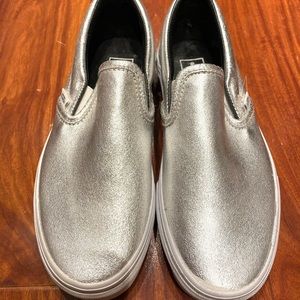 NEW Vans Size 8 Silver Slip On!